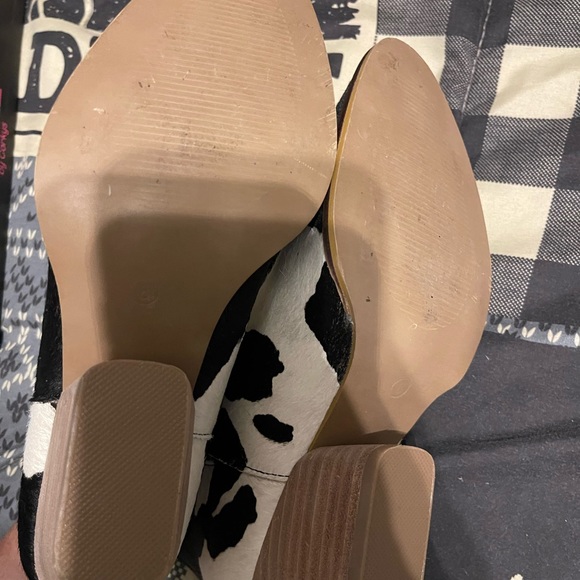 Corkys cow print hair boots size 8 - Picture 3 of 8